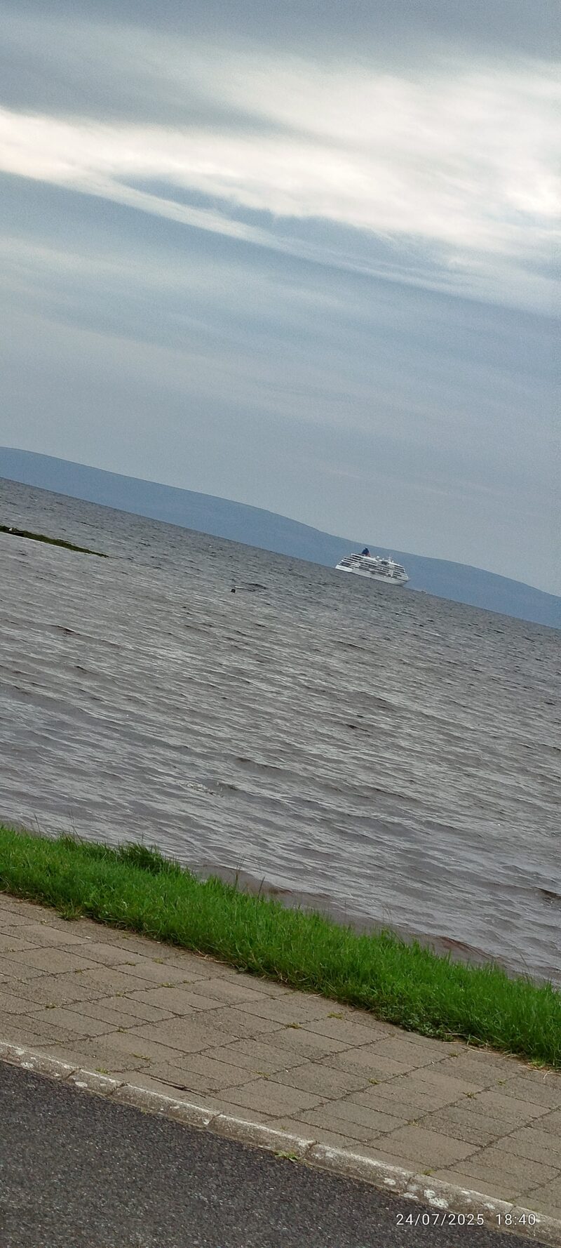 Bay view 3 - Image 2